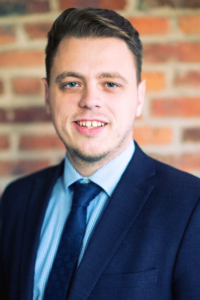 DamienHenderson-200×300